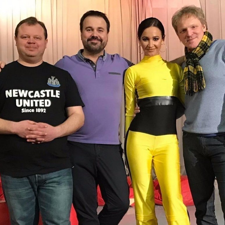 Виїхав з України та виступає з росіянами заради дітей. Де зараз зірка "Ліги сміху" Антон Лірник