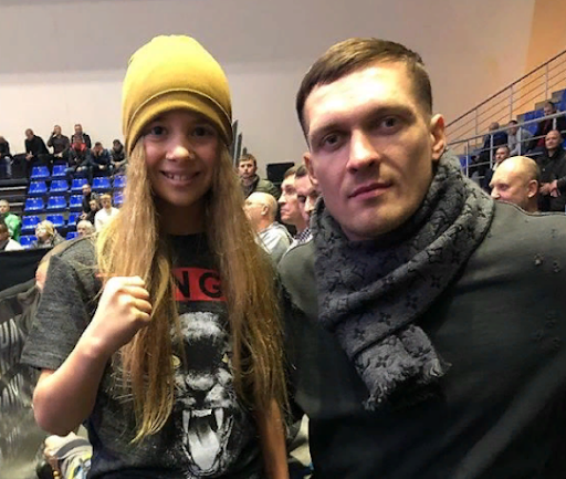 Победила россиянку и станцевала гопак: почему 13-летнюю украинку называют будущим мирового бокса