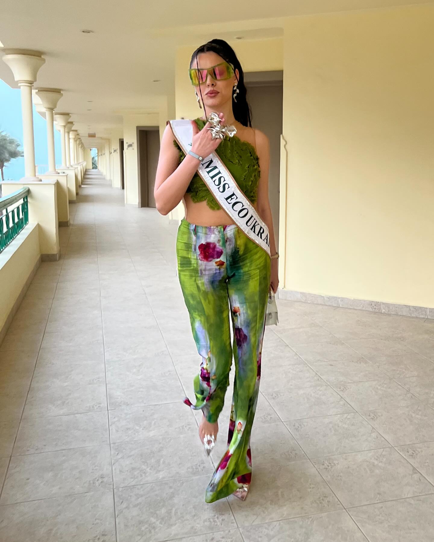 У якому вбранні Ангеліна Усанова прибула до Єгипту на Miss Eco International 2024