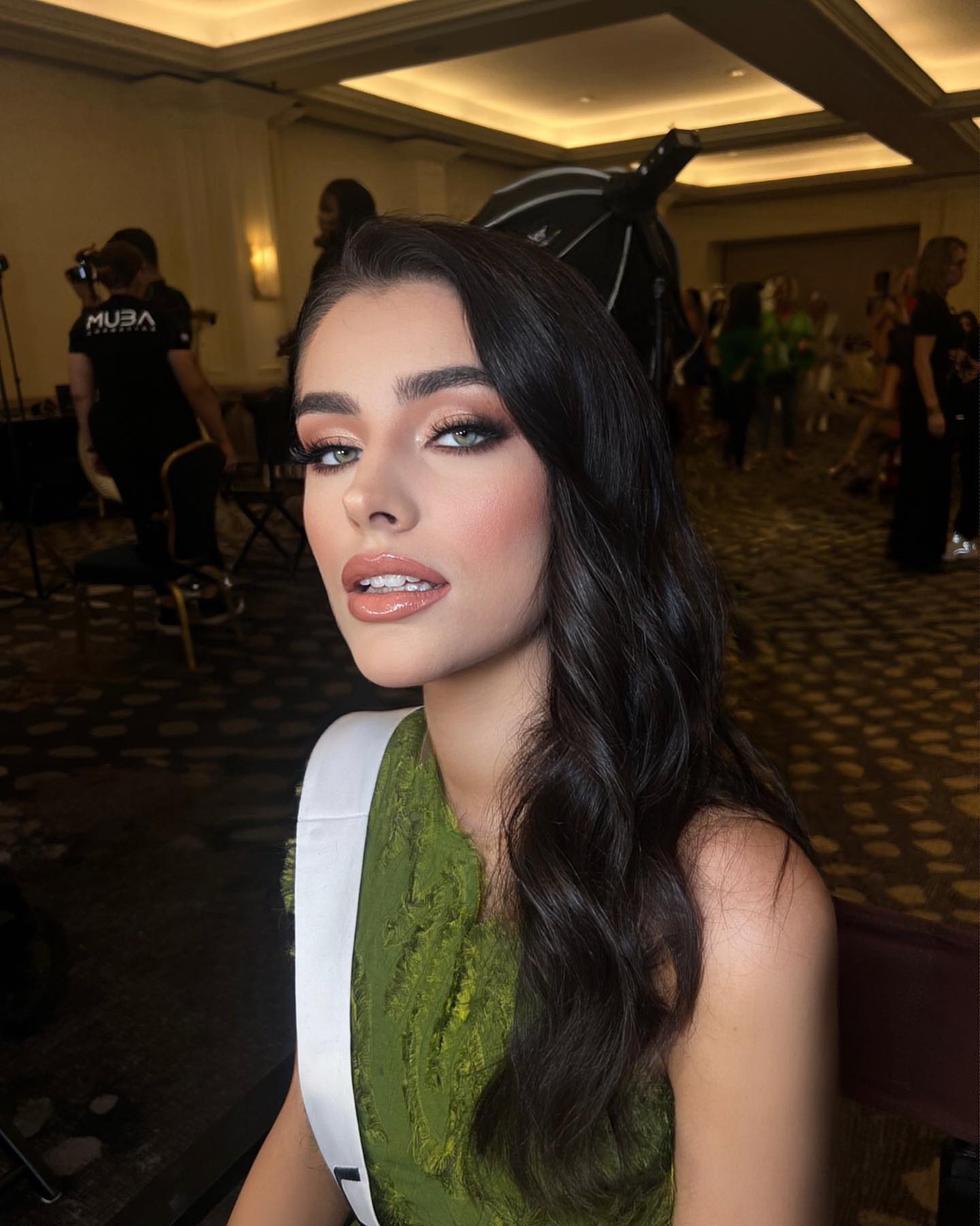 Муж самой красивой украинки изменил ей с ее подругой: детали скандала