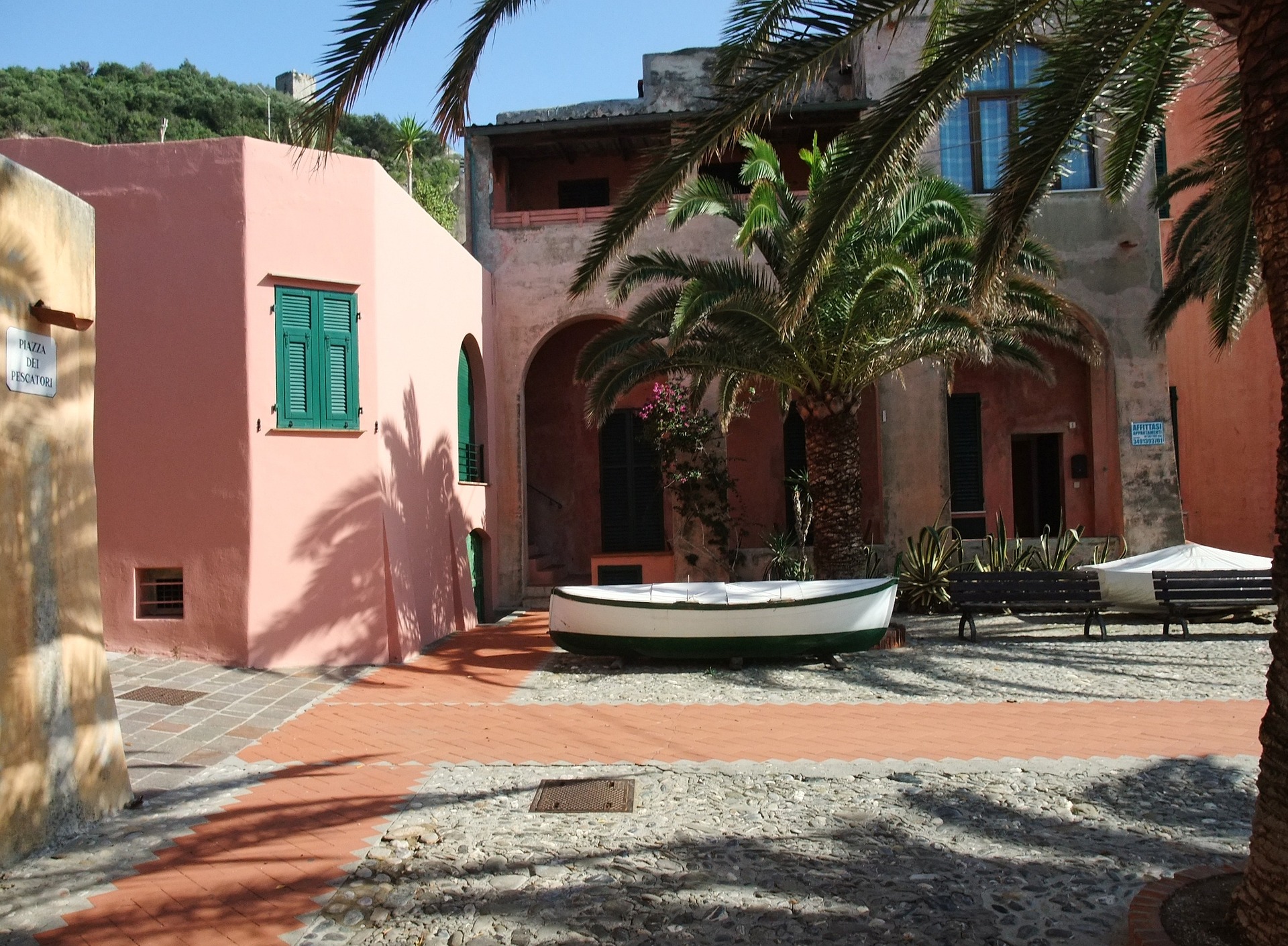 Без спеки та натовпів. Казкові прибережні локації Італії для відвідування навесні