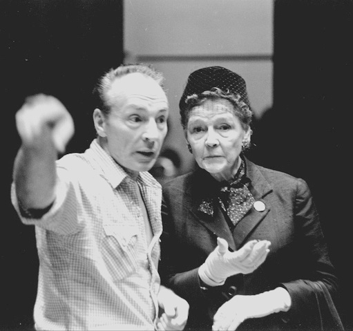 Спасла украинскую вышивку от &quot;советов&quot; и получила &quot;Оскар&quot;. Удивительная история жизни Варвары Каринской