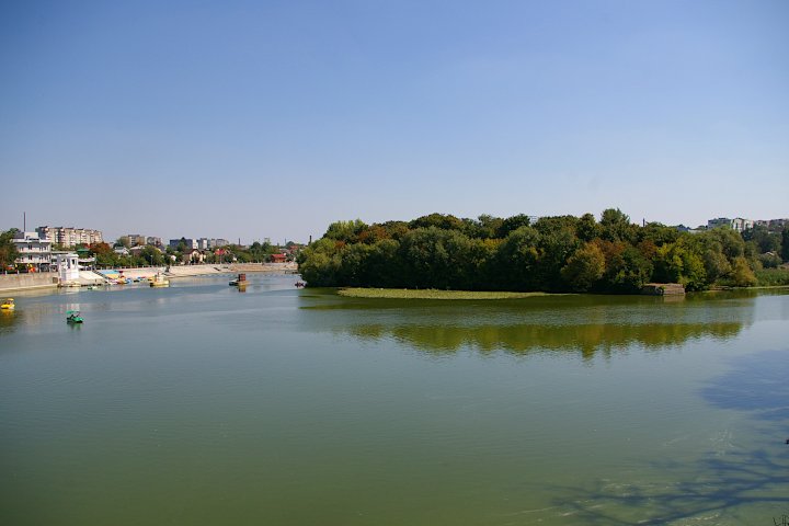 7 красивих островів України, які сьогодні можна відвідати з родиною