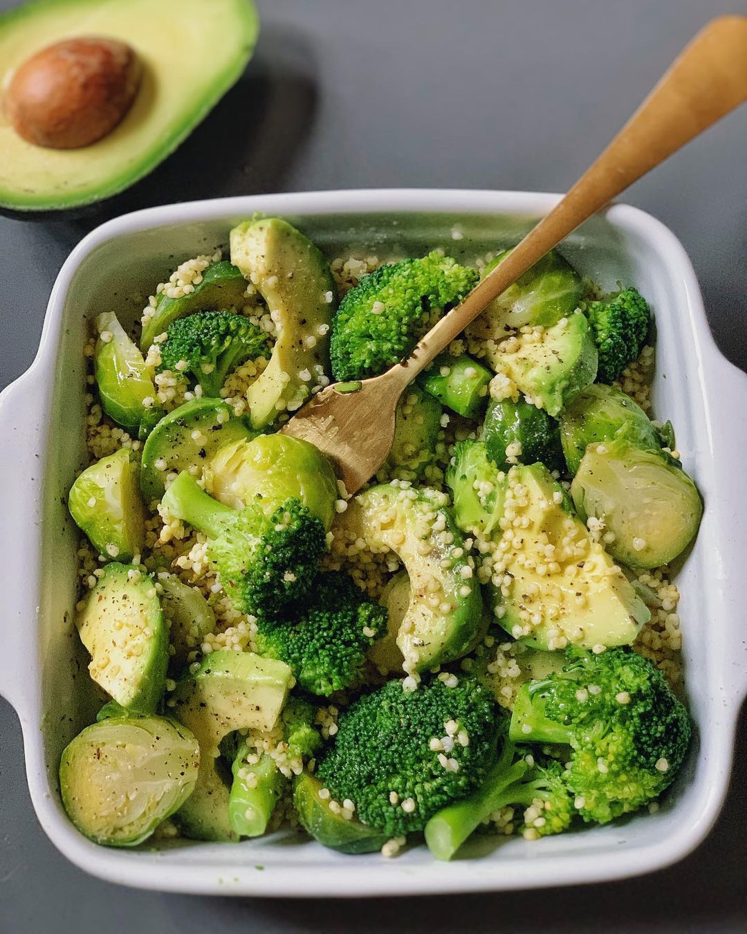 Цей салат варто їсти саме взимку: містить багато вітамінів