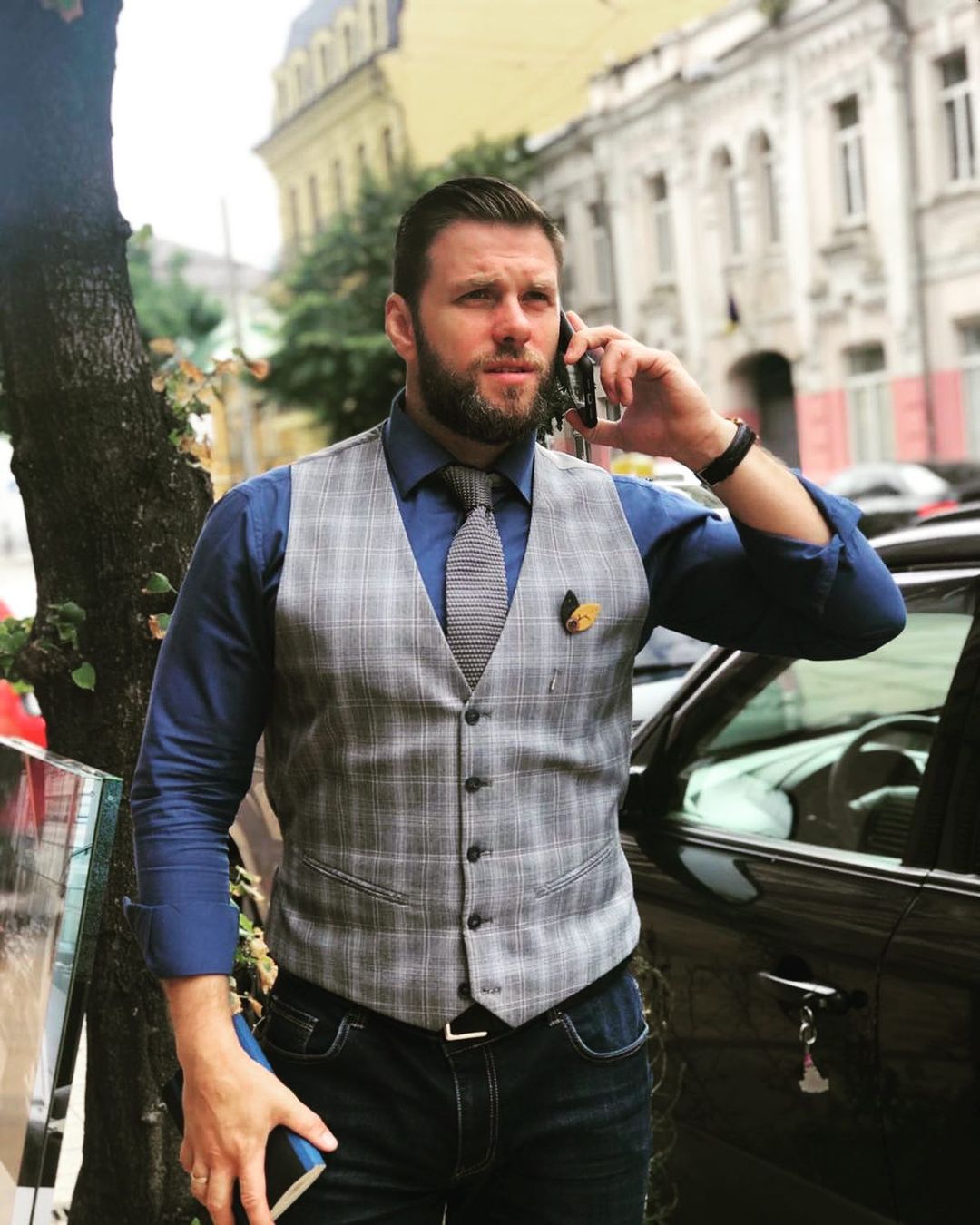 Больно терять своих: украинский актер вернулся домой после боев за Северодонецк