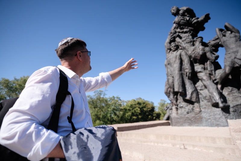 Бабин Яр став другим місцем в Україні, де нацисти вбивали євреїв масово, – інтерв’ю з істориком