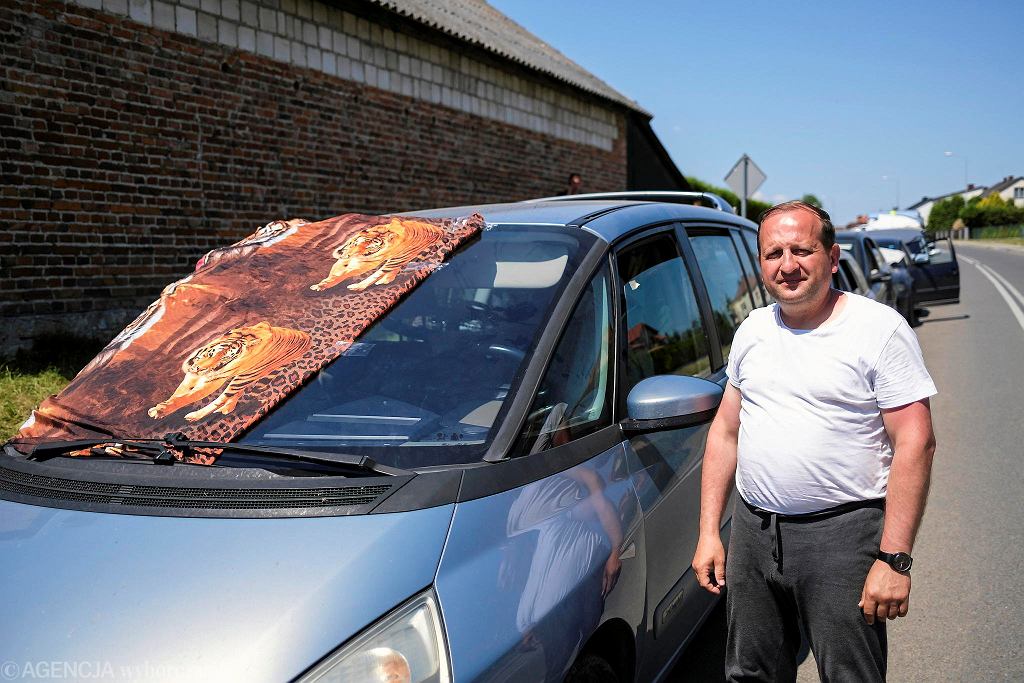 Багатоденні черги і спека: на польському кордоні в українця стався удар, ще один чоловік помер