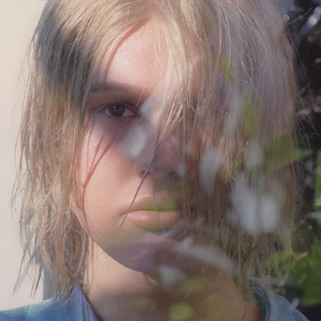 Где сейчас Зи Фаамелу (экс-Борис Апрель), которая убежала из Украины, переплыв Дунай