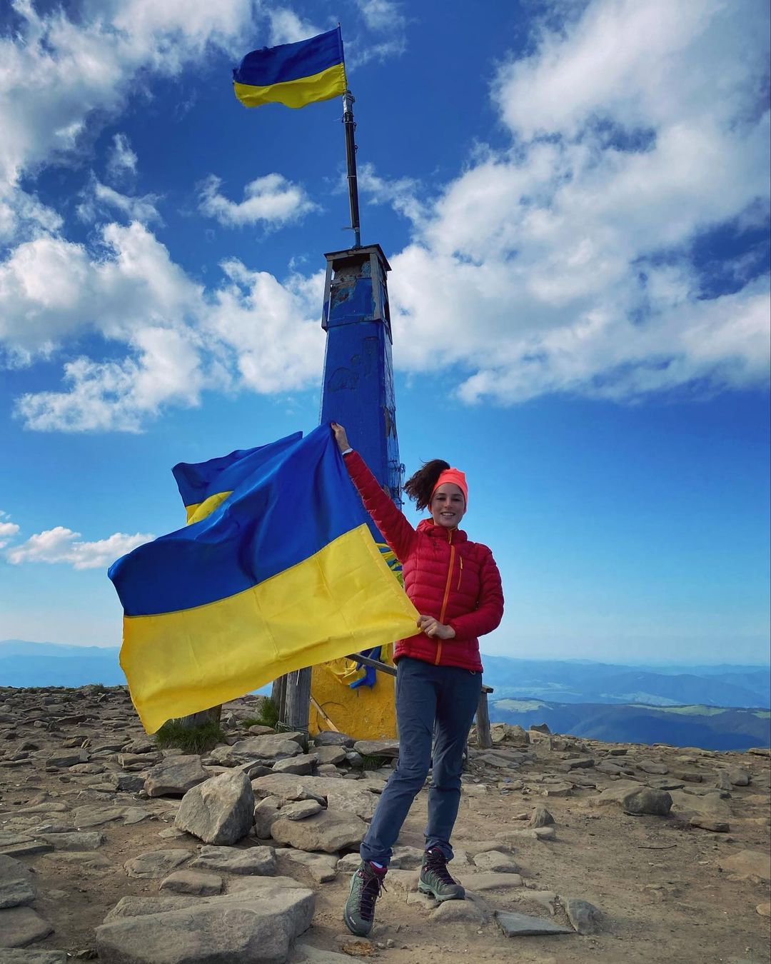 Злата Огневич осуществила давнюю мечту и посвятила ее защитникам &quot;Азовстали&quot; (фото)