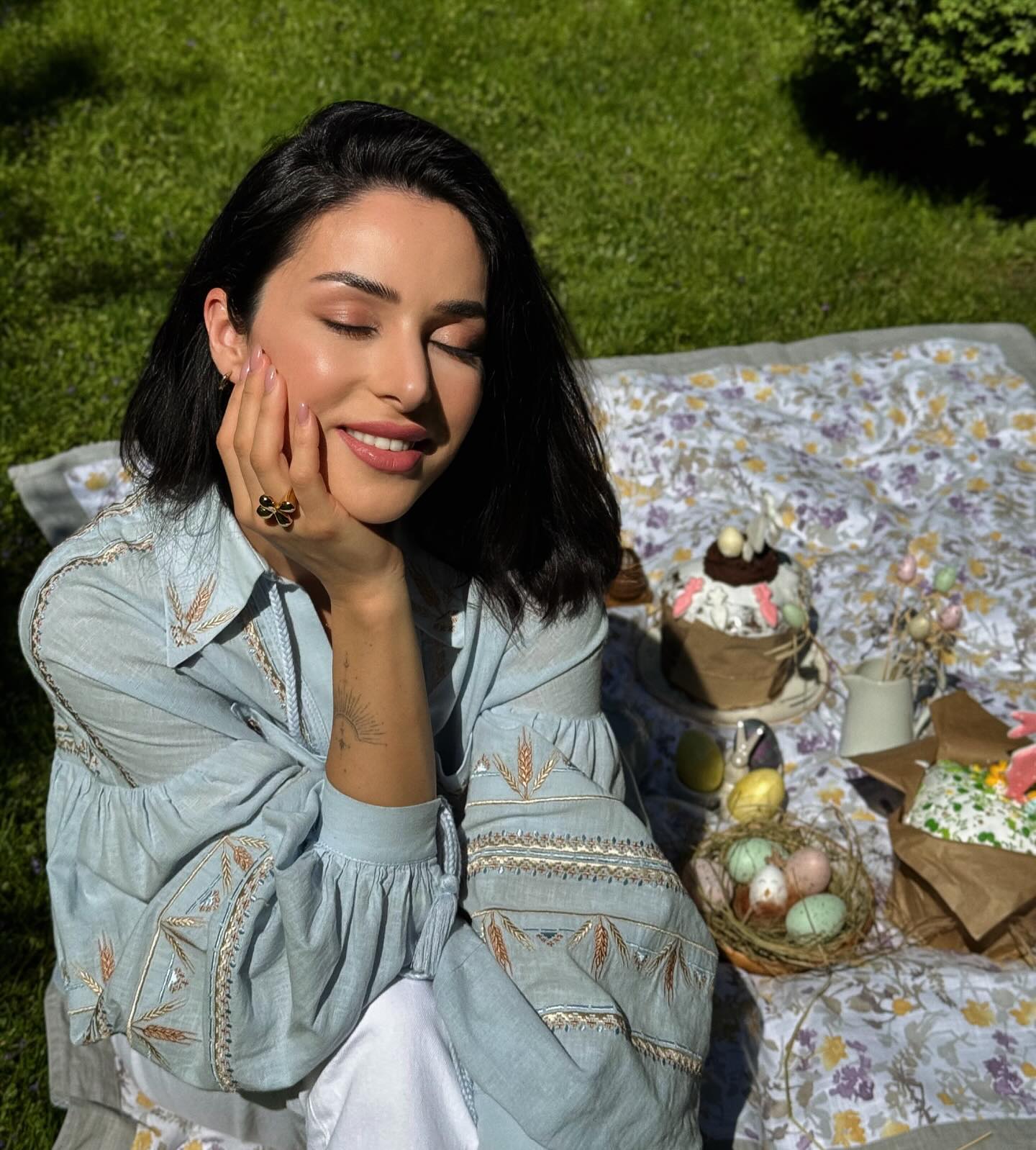 &quot;Мира и небесной поддержки нам всем&quot;. Звезды поздравили украинцев с Пасхой (фото)