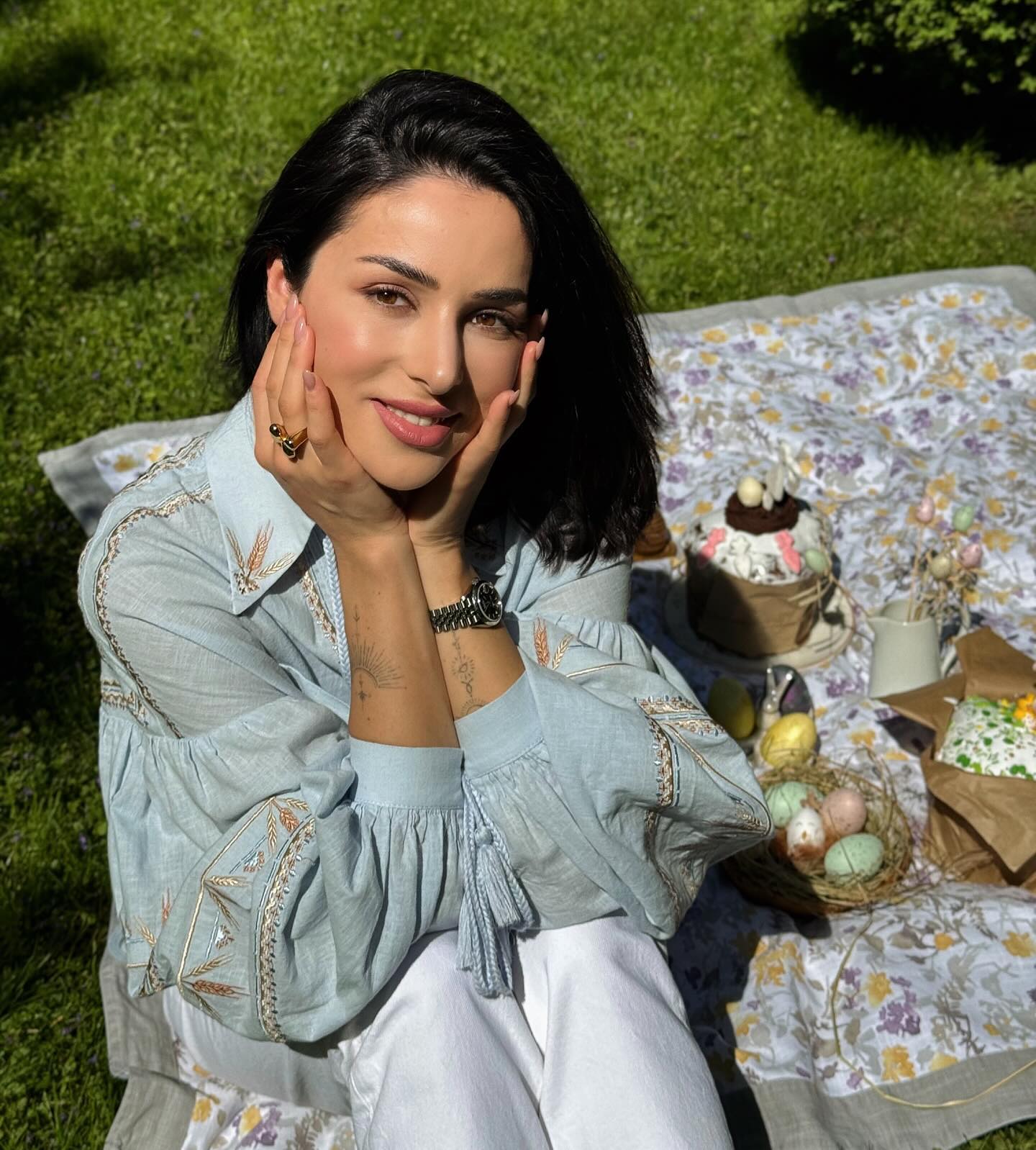 &quot;Мира и небесной поддержки нам всем&quot;. Звезды поздравили украинцев с Пасхой (фото)