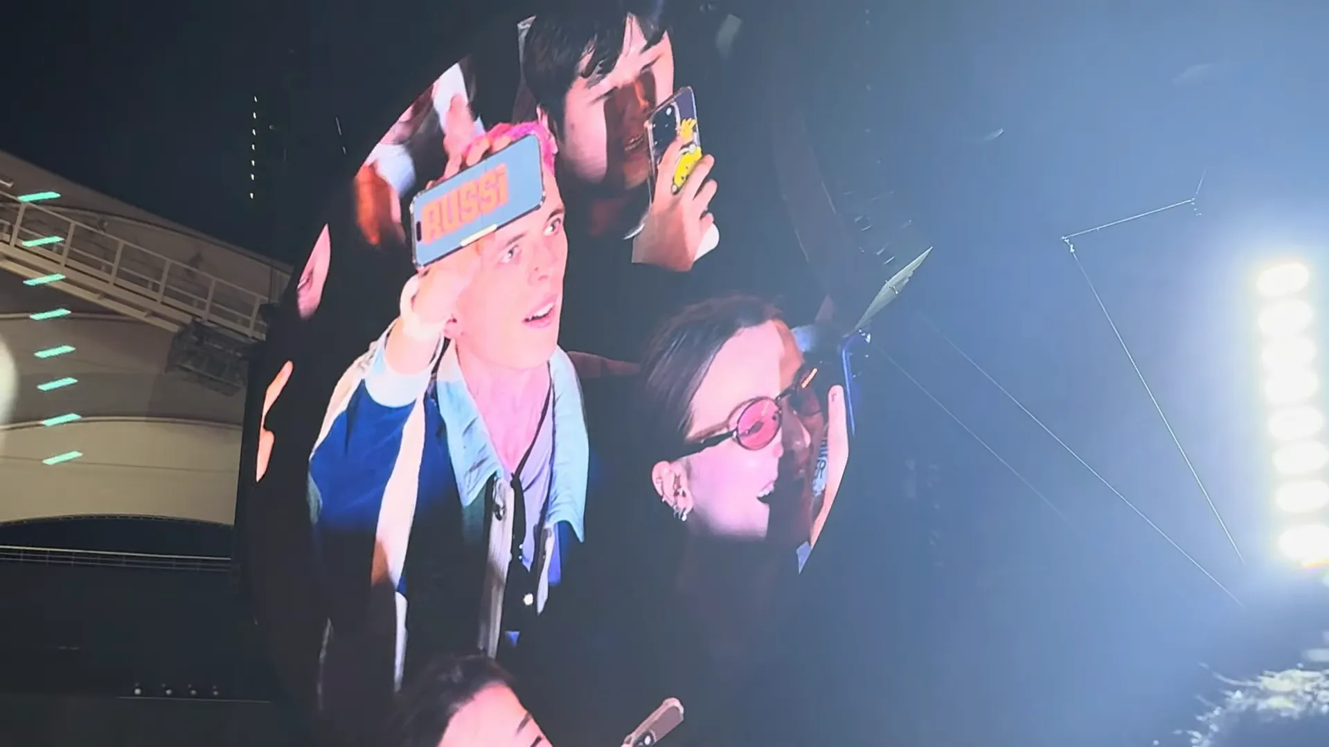 Соліст Coldplay заспівав для російського &quot;брата&quot; і пообіцяв дати концерт в РФ (відео)