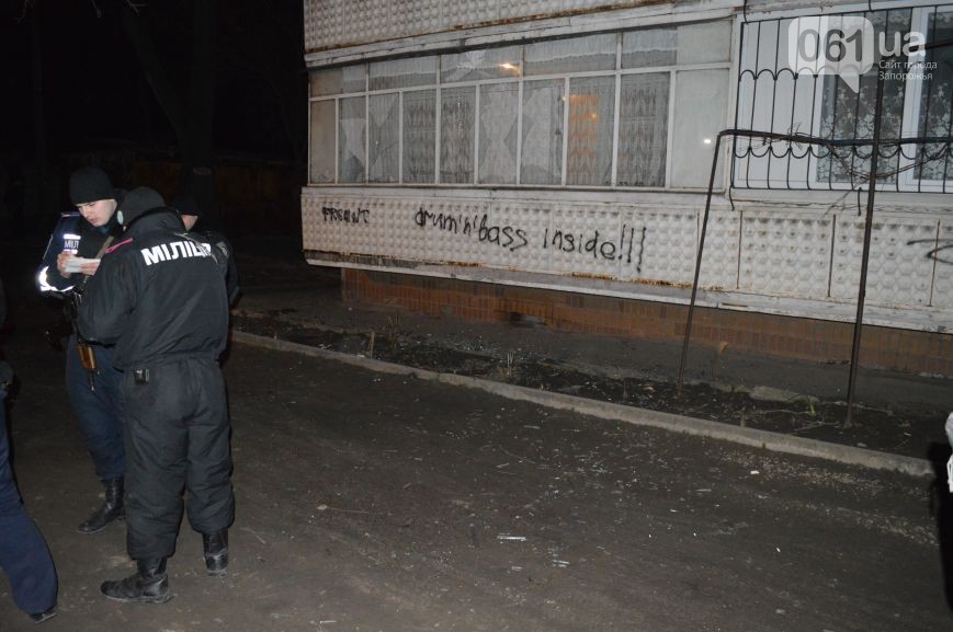 В Запорожье из гранатомета обстреляли жилой дом, ранен человек