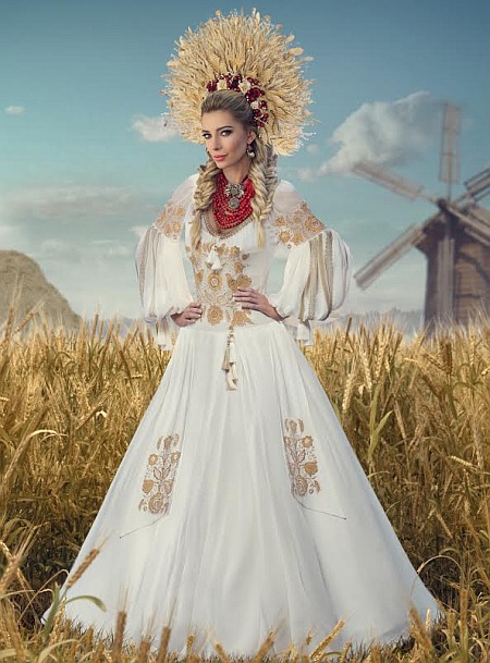 Украинская претендентка на звание \"Мисс Вселенной\" похвасталась шикарным костюмом. ФОТО