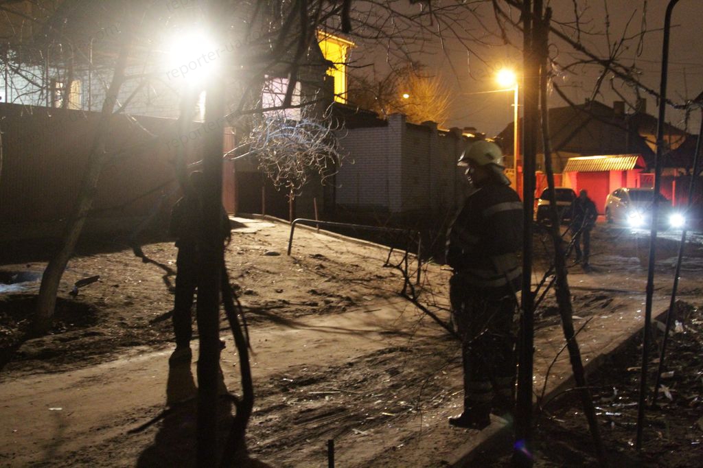 В Запорожье из гранатомета обстреляли жилой дом, ранен человек