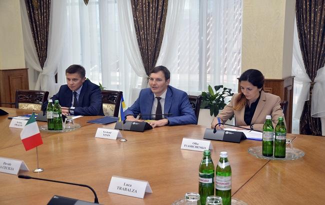 Україна домовилася з Італією про передачу викрадених з Верони картин