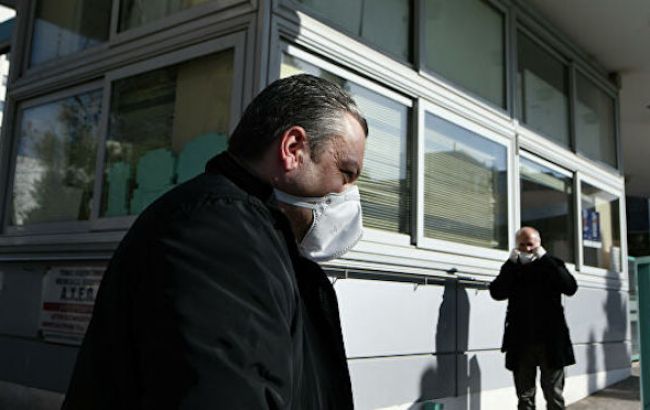 Греция вводит комендантский час из-за роста заражения коронавирусом
