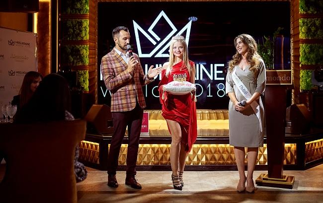 Участницы "Mrs. Ukraine World 2018" провели благотворительный аукцион (фото)