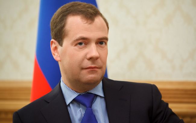 Медведєв доручив Генпрокуратурі РФ розслідувати витрачання коштів у Криму