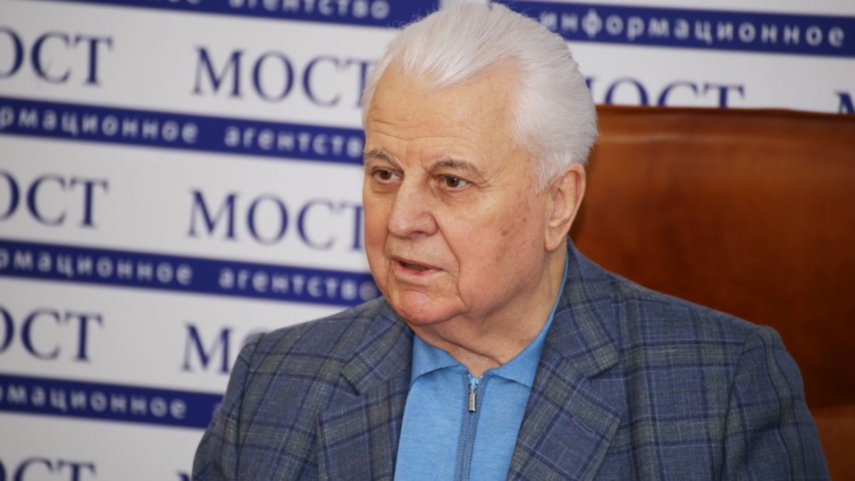 Кравчук после операции на сердце находится на аппарате искусственного дыхания