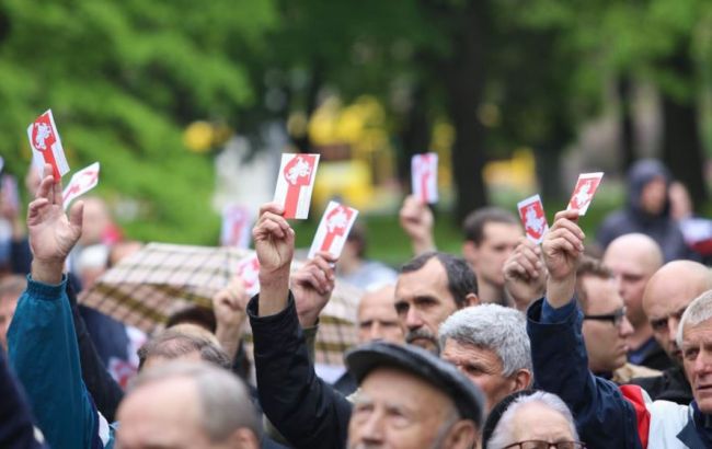 У Білорусі опозиція оголосила про об'єднання у конгрес