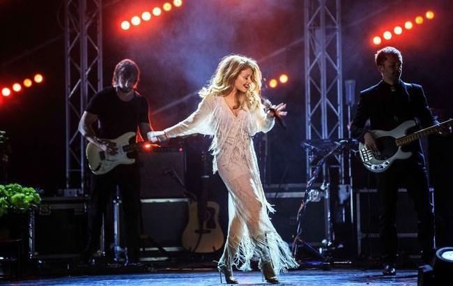 Тина Кароль не побоялась выступить с концертом в Северодонецке