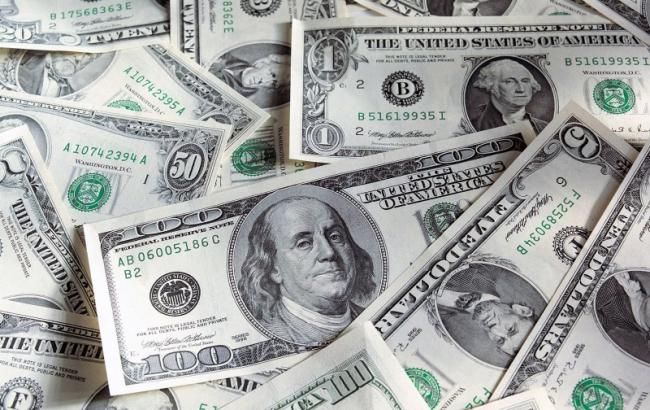 Курс доллара на межбанке 4 апреля вырос в продаже до 26,20 гривен