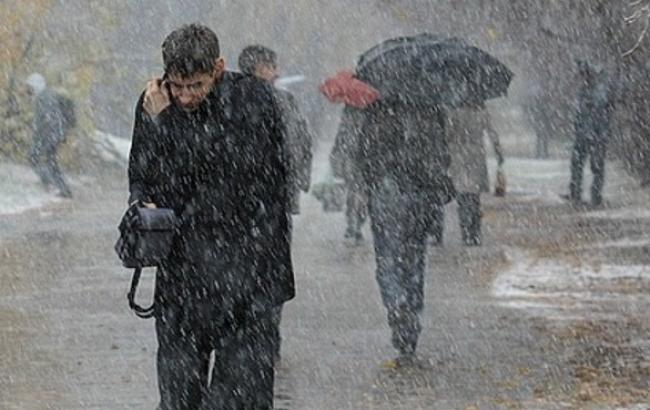 Погода на сьогодні: в Україні дощі, температура підніметься до +12
