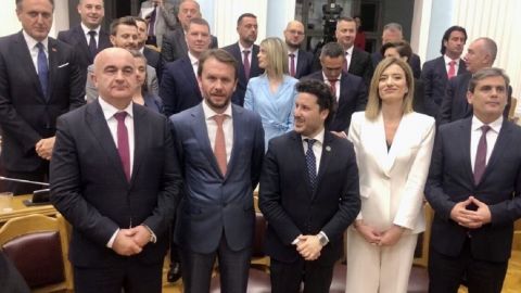 В Черногории утверждено новое проевропейское правительство. Премьер назвал 5 приоритетов