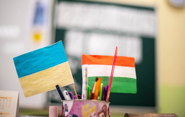 На Закарпатье отменили все решения о функционировании региональных языков