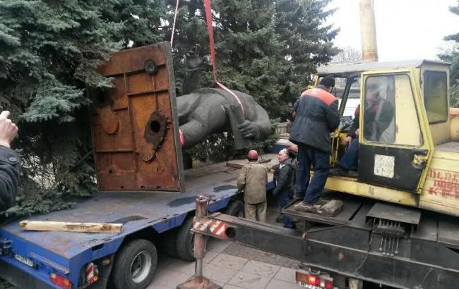 У Маріуполі демонтували пам'ятник Орджонікідзе