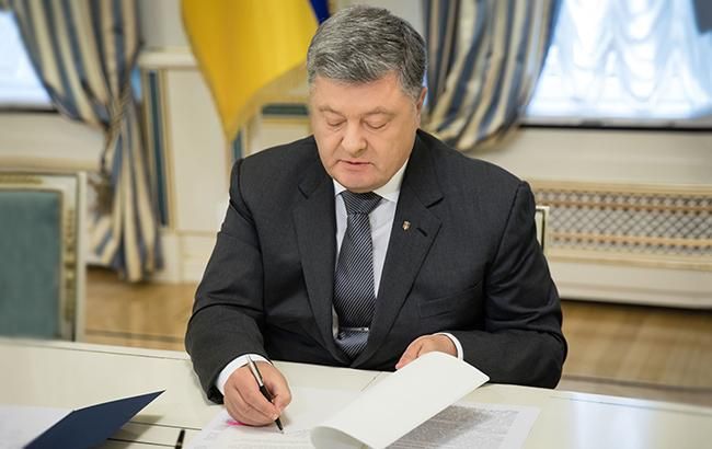 Порошенко підписав закон про підтримку телерадіокомпаній в окупованому Криму