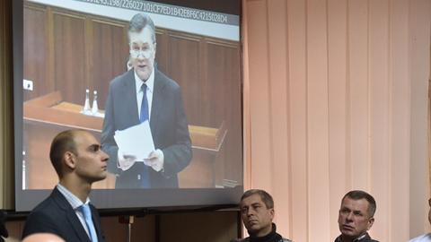 Захист просить надати можливість Януковичу  з'явитися на допит свідків