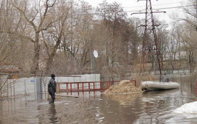 Оттепель в Украине. Спасатели предупреждают о подтоплениях: список регионов