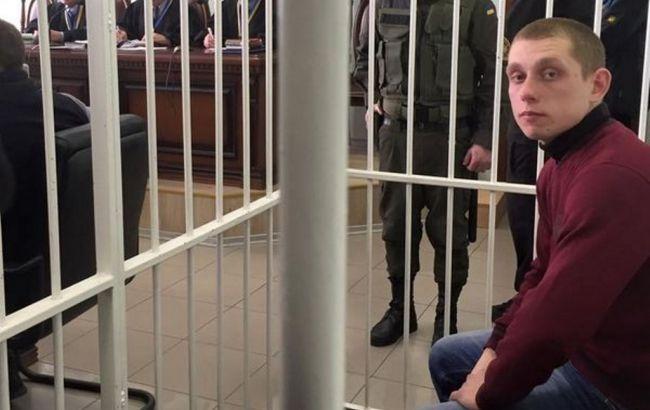 Суд продлил домашний арест полицейского Олейника до 14 июня