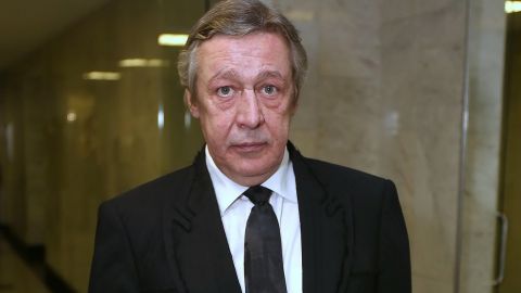 Михаил Ефремов экстренно госпитализирован прямо из зала суда