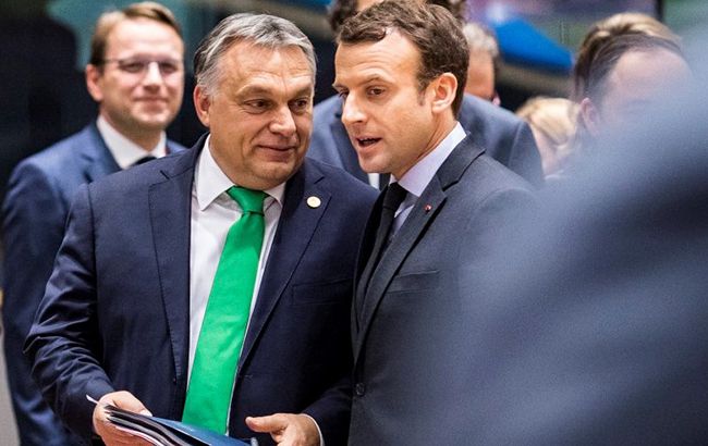 Орбан заявив, що буде протистояти Макрону