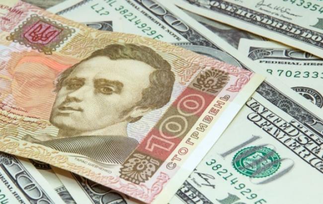 Курс долара в обмінниках у продажу знизився на 6 копійок - до 15,62 грн/дол