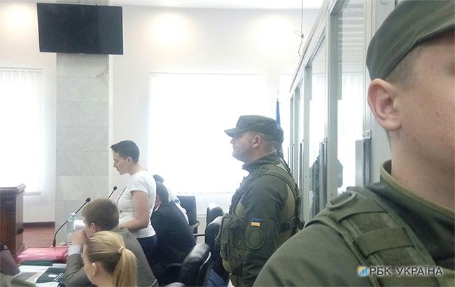 Савченко утверждает, что свидетели дела угрожают ее родственникам