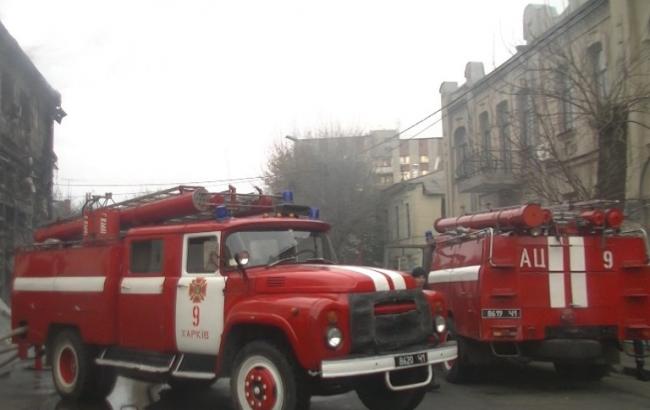 В Харькове неизвестные бросили "коктейль Молотова" в окно жилого дома