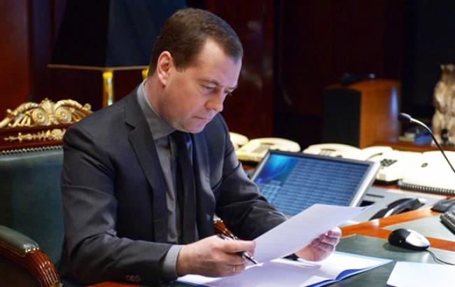 Премьер РФ заявил об основаниях требовать от Украины досрочного погашения займа в 3 млрд долл