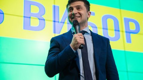 Зеленський як кандидат у президенти "зшив" країну, - політолог