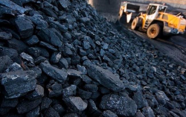 Украина не может вывезти уголь с шахт в зоне АТО из-за разбитых дорог, - Минэнерго