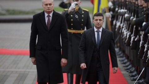 Зеленский с президентом Литвы обсудили подготовку саммита Украина - ЕС
