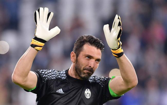 Нето заменит Буффона в воротах "Ювентуса" на один матч