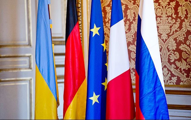 Росія відмовляється розглядати зміну мінських угод на саміті в Парижі