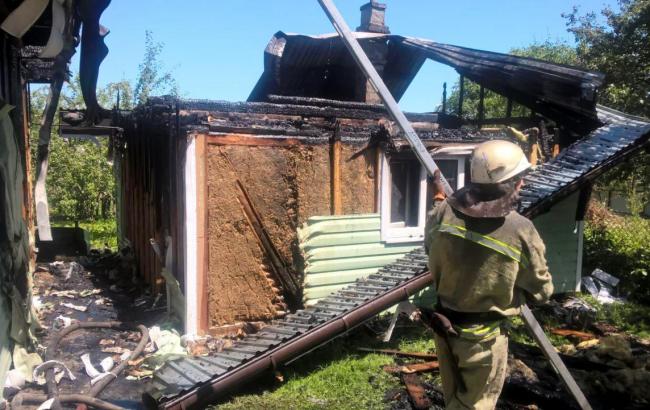 У Львівській області внаслідок пожежі у житловому будинку загинула жінка