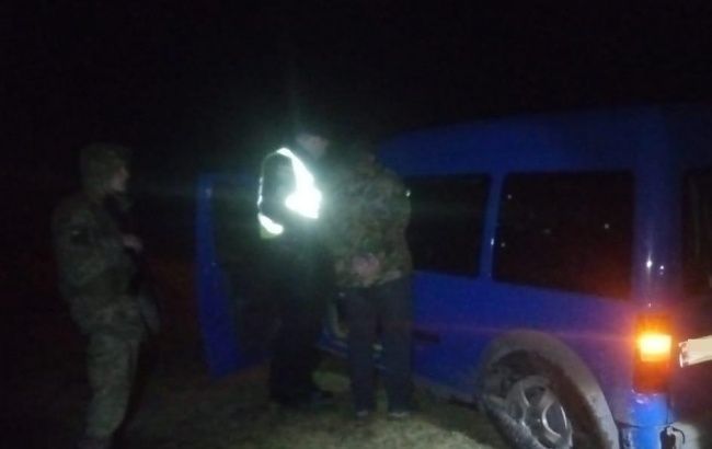 На кордоні з Польщею автомобіль намагався прорватися через кордон