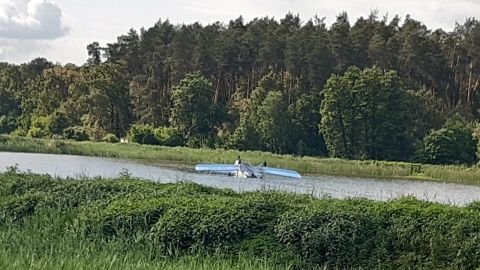 У Києві літак впав на воду