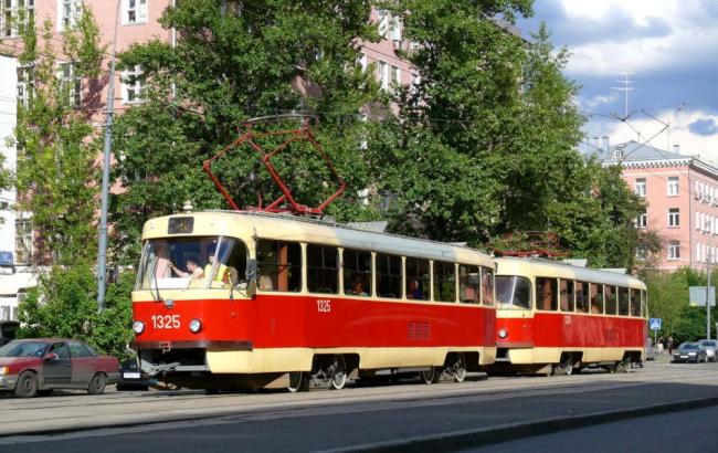 В Киеве трамвай насмерть переехал подростка